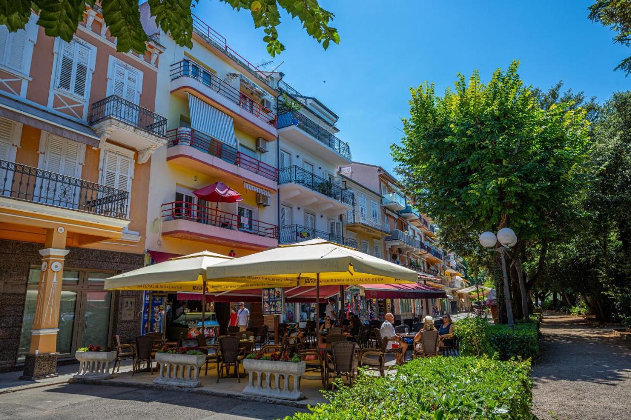 Crikvenica Right On The Beach Eksteriør bilde